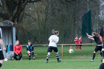 Bild 32 - Frauen Kieler MTV - SV Neuenbrook/Rethwisch : Ergebnis: 5:0